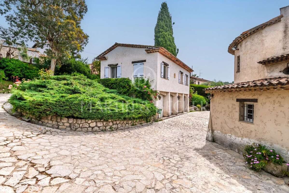 Maison à MOUGINS