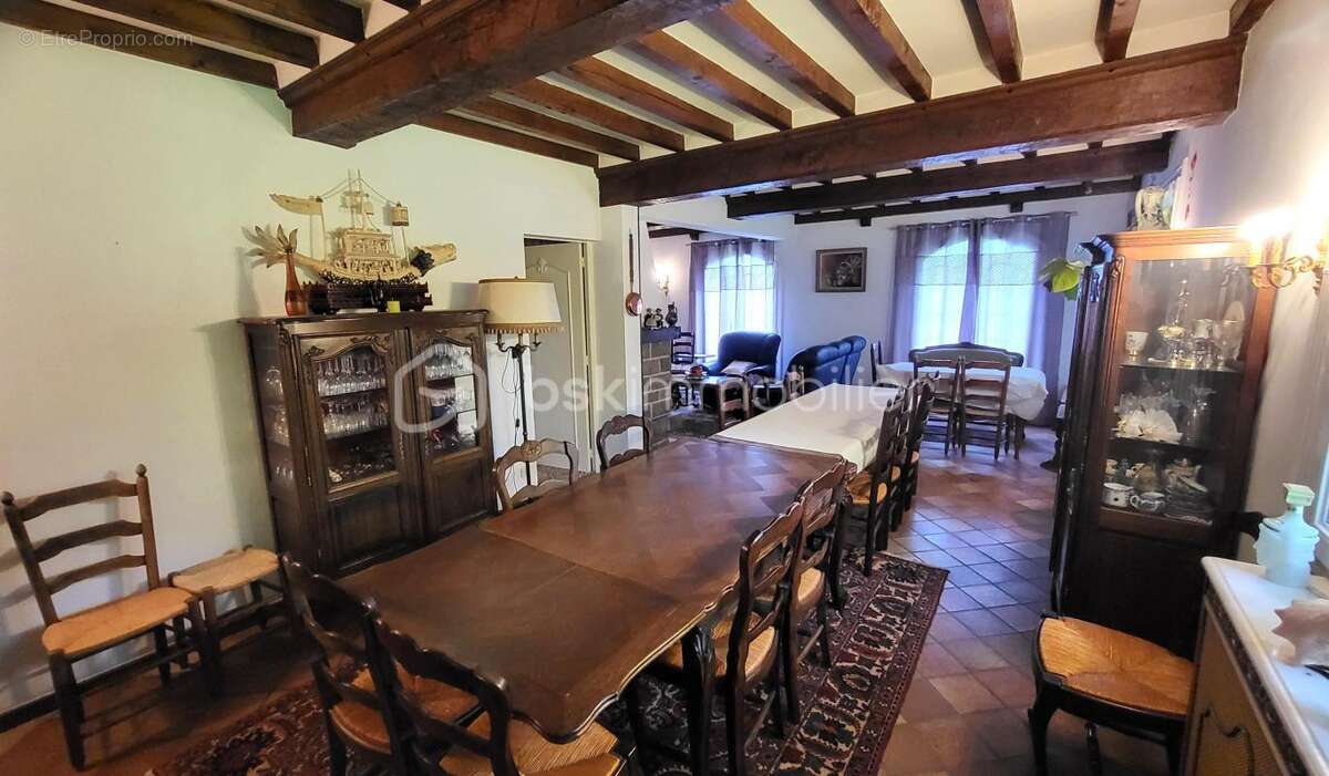 Maison à TESSY-SUR-VIRE