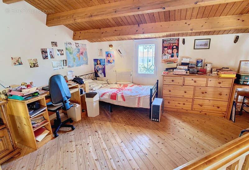 Maison à LE PERRIER