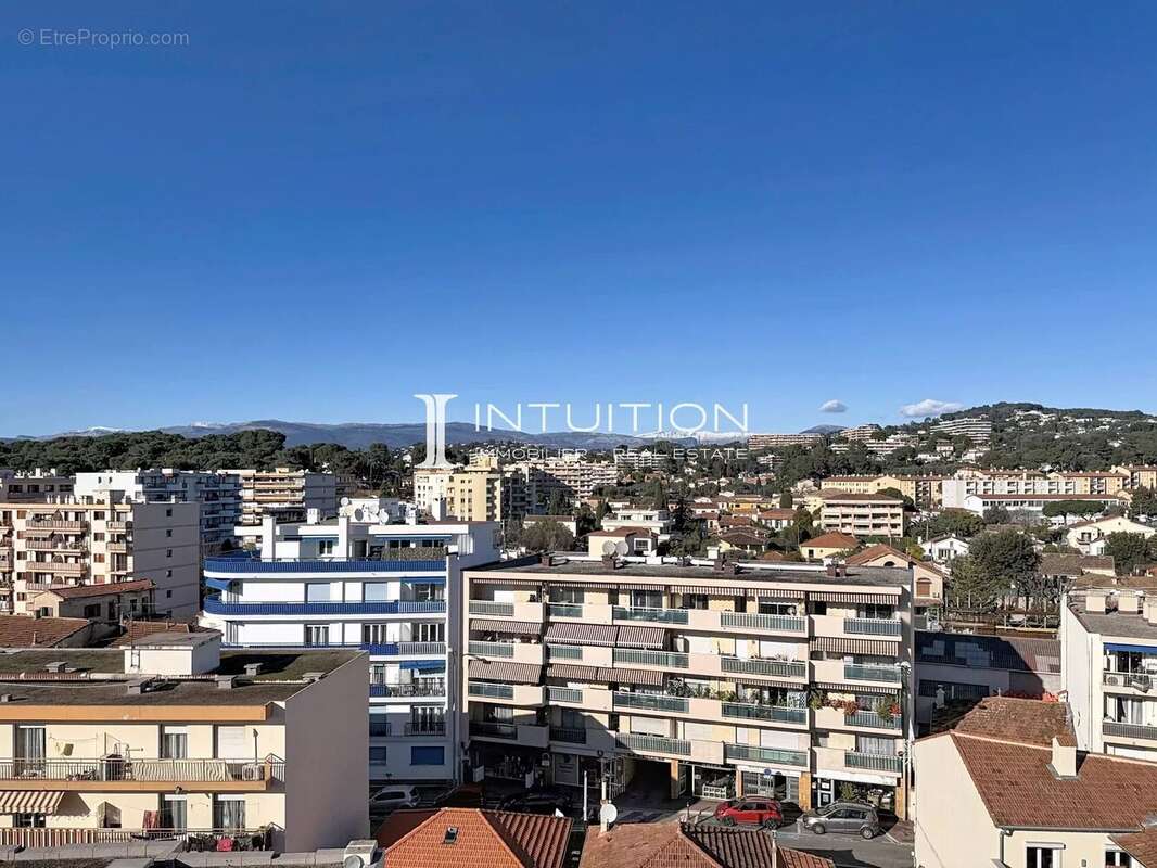 Appartement à LE CANNET