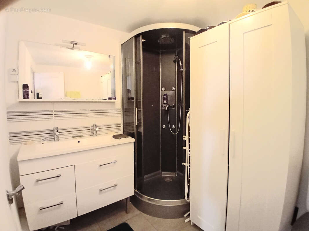 Appartement à LA VALETTE-DU-VAR