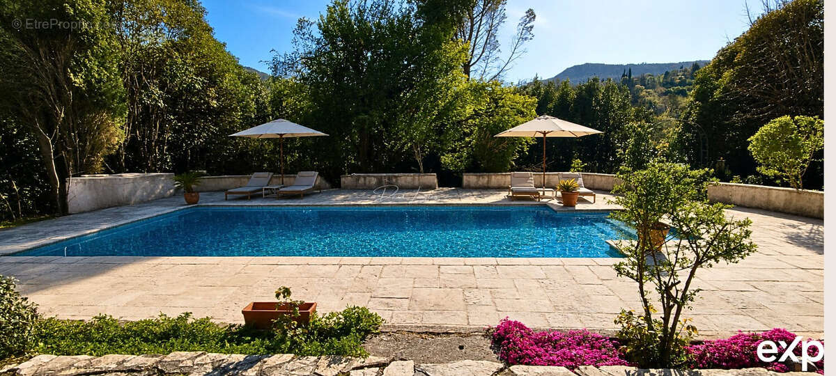 Maison à TOURRETTES-SUR-LOUP