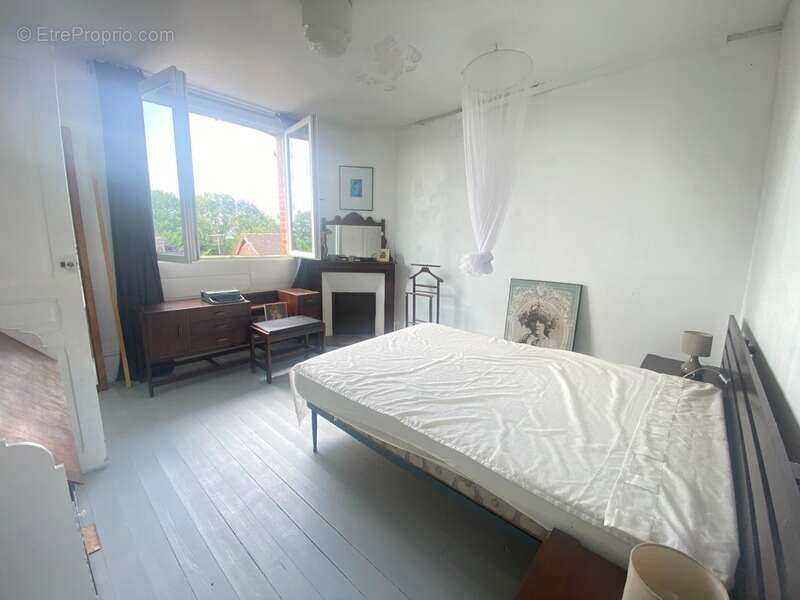 Maison à DUN-LE-PALESTEL