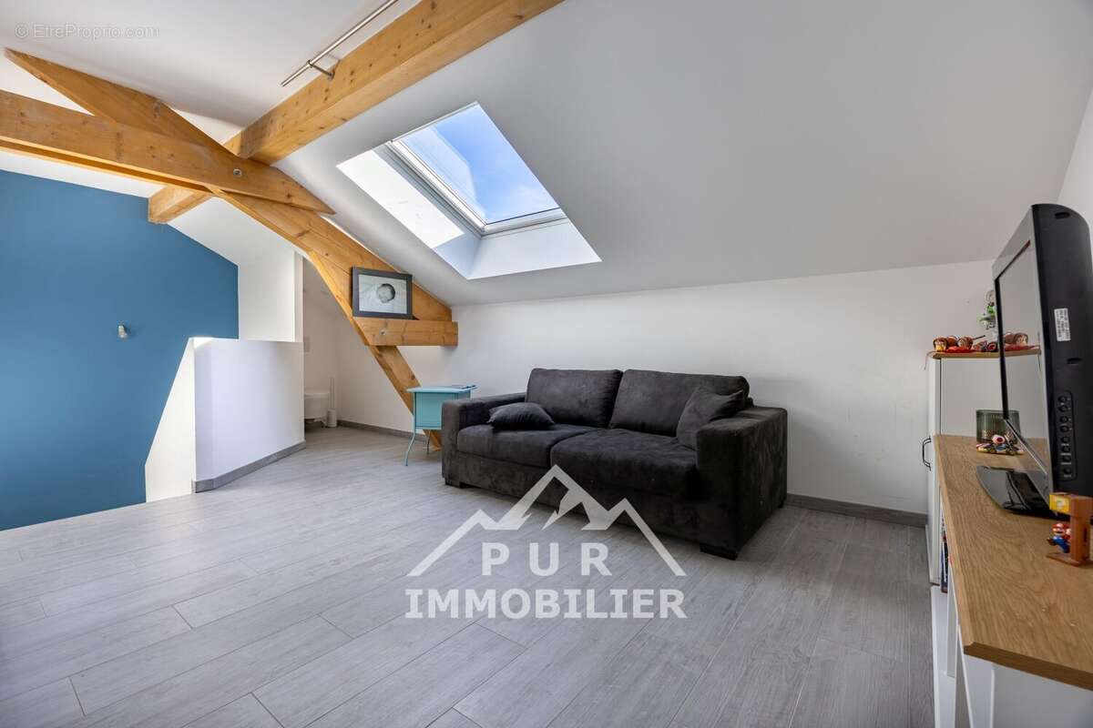 Maison à LA MURAZ
