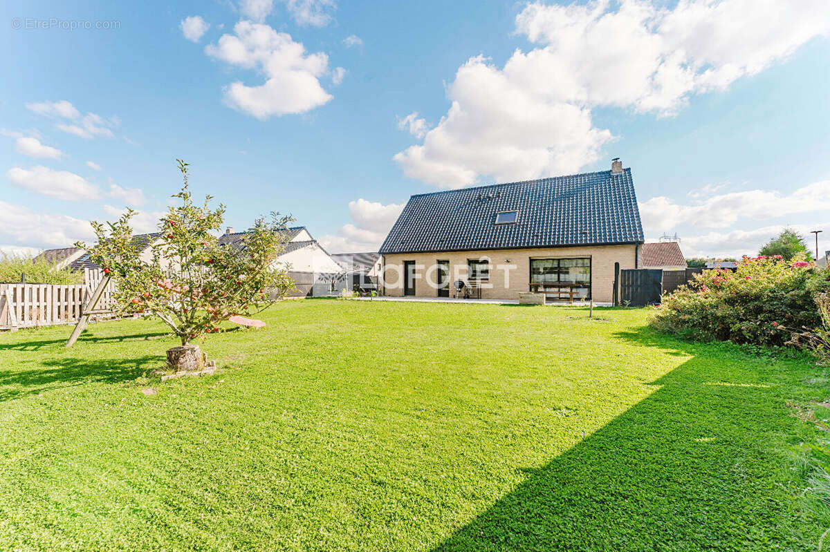 Maison à GOUY-SOUS-BELLONNE