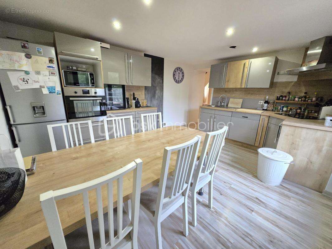 Maison à POUGUES-LES-EAUX