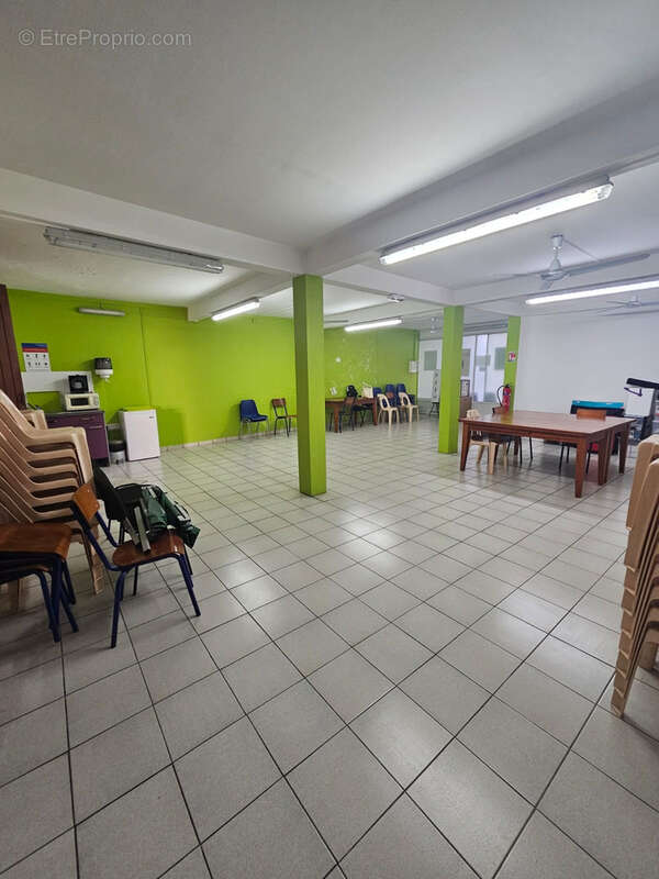 Commerce à RIVIERE-SALEE