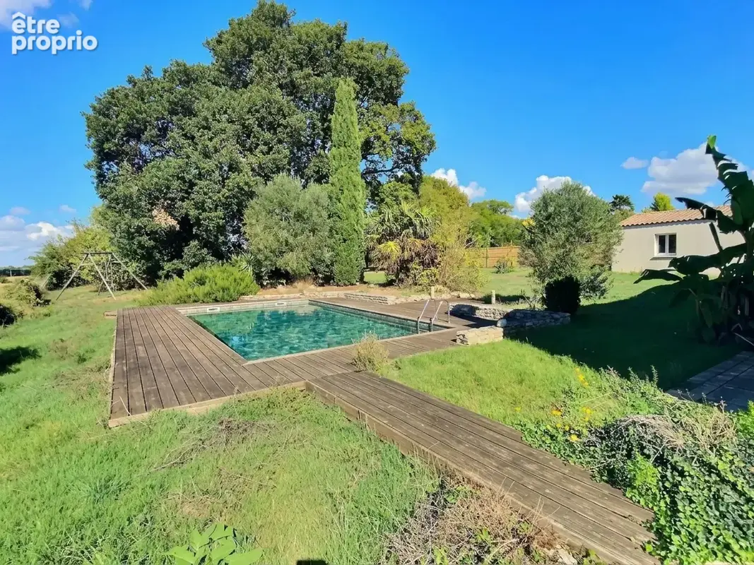 Maison familiale 4 chambres avec piscine sur 2 200 m2 de terrain - photo 16