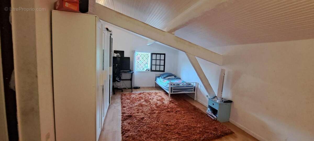 Maison à AMBARES-ET-LAGRAVE