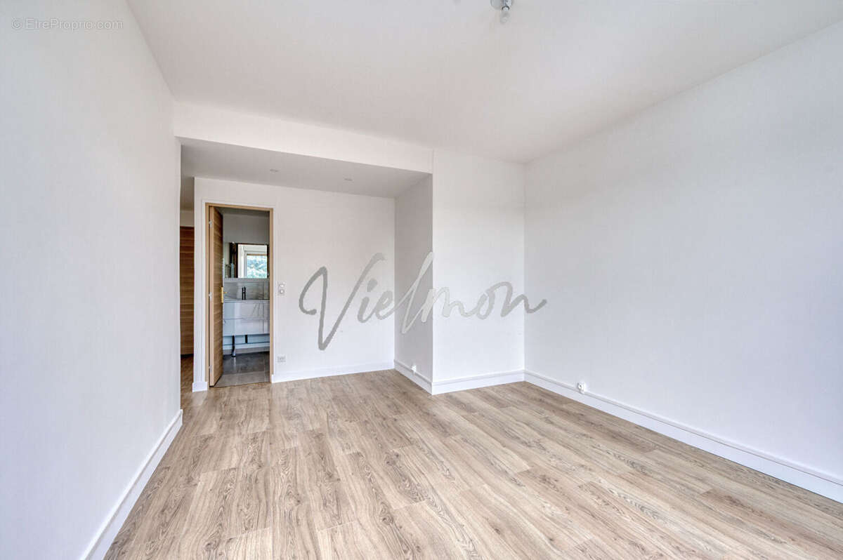 Appartement à LE CHESNAY