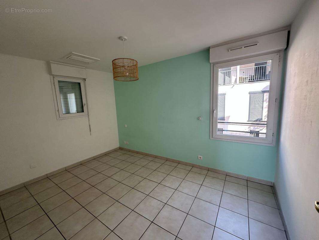 Appartement à SIX-FOURS-LES-PLAGES