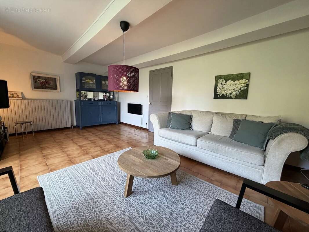 Maison à LUCENAY-L'EVEQUE
