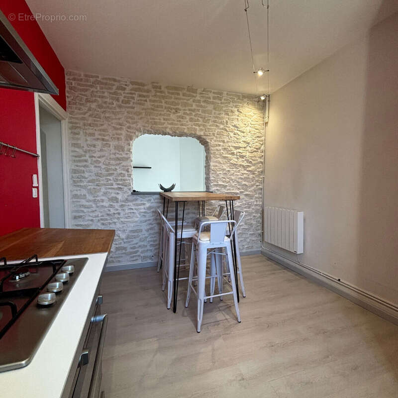 Appartement à GUILHERAND-GRANGES