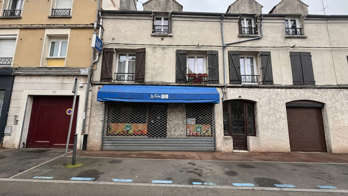 Commerce à CHENNEVIERES-SUR-MARNE
