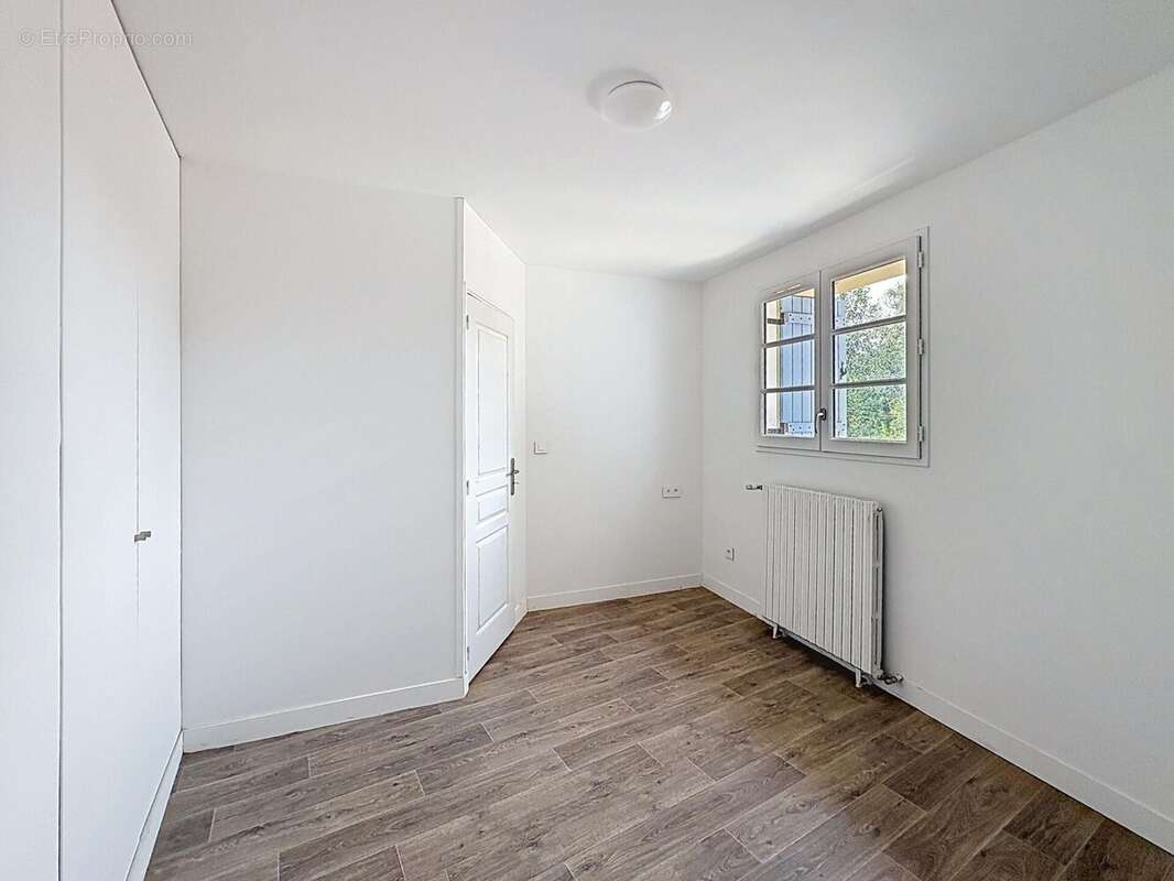 Appartement 120 m² à Fosses  - photo 3