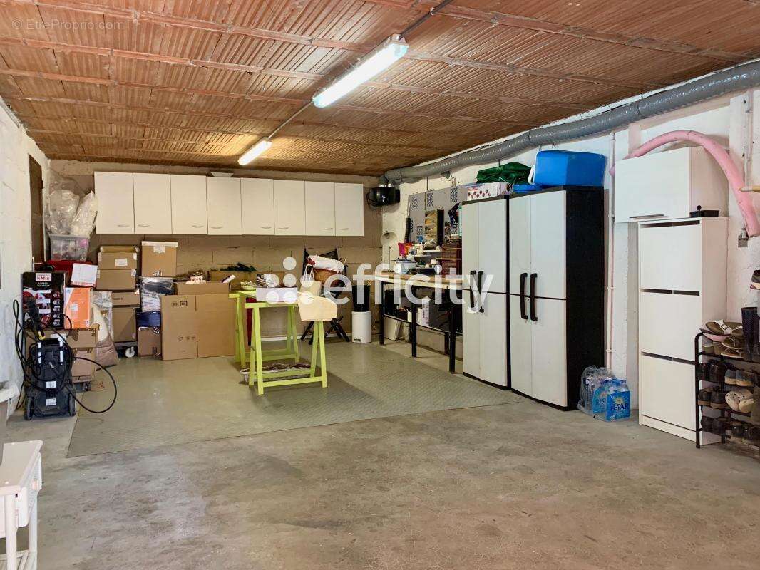 Maison à COURNONTERRAL