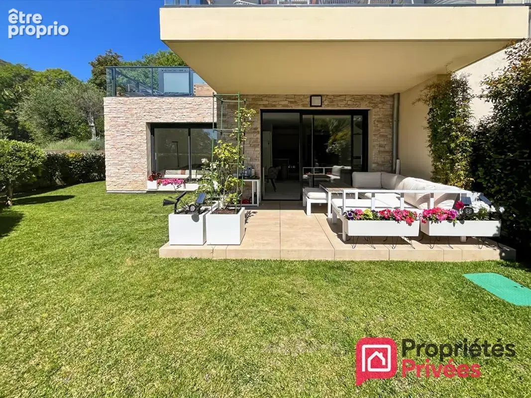 ÈZE VILLAGE : T4 avec jardin privatif, aperçu mer et garage - photo 5