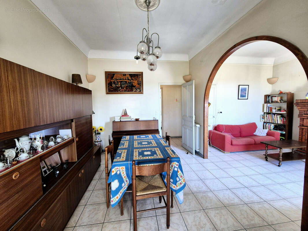 Maison à HYERES