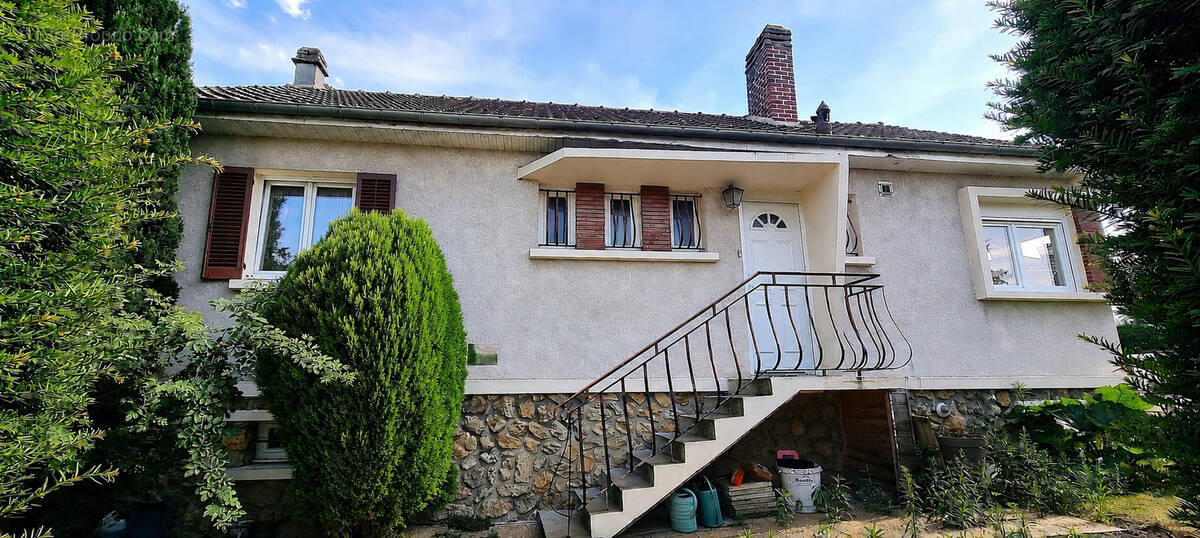 Maison à THOUROTTE
