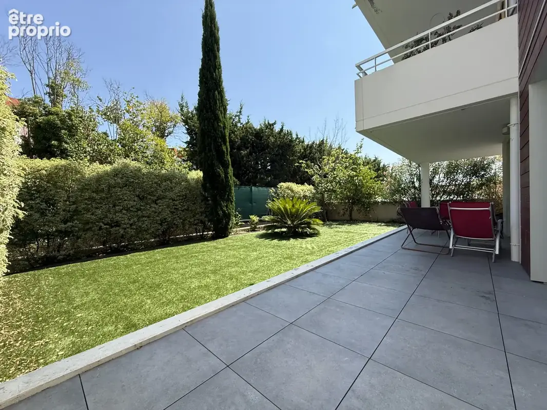 Les Caillols   T3 63 m2   Jardin 100 m2   Garage   Piscine   Résidence récente - photo 6