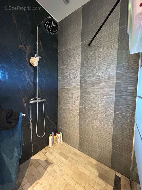 Maison à SAINT-PIERRE-LAFEUILLE