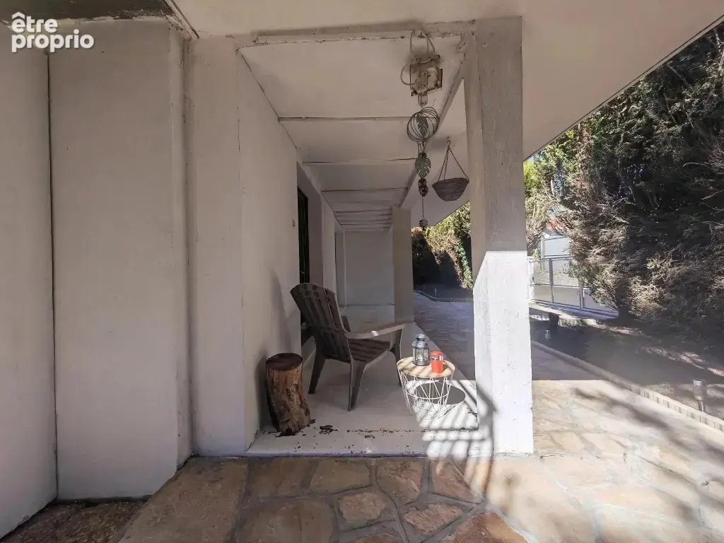 Maison des années 70 - terrasses et 1500m2 de terrain en partie boisé- - photo 15