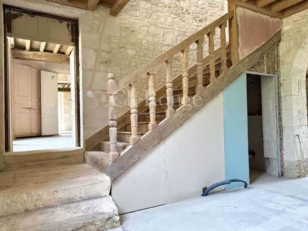 Maison à GENSAC