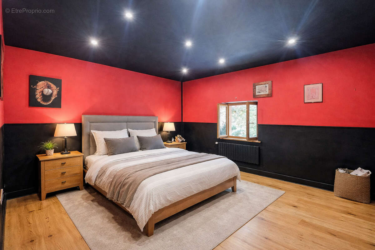 Maison à MONTREVEL-EN-BRESSE