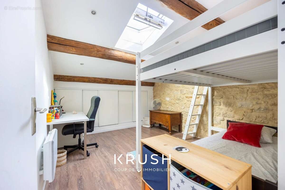 Appartement à MARSEILLE-6E