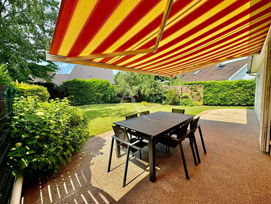 Maison à LIMEIL-BREVANNES