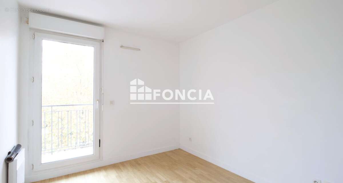 Appartement à MONTROUGE