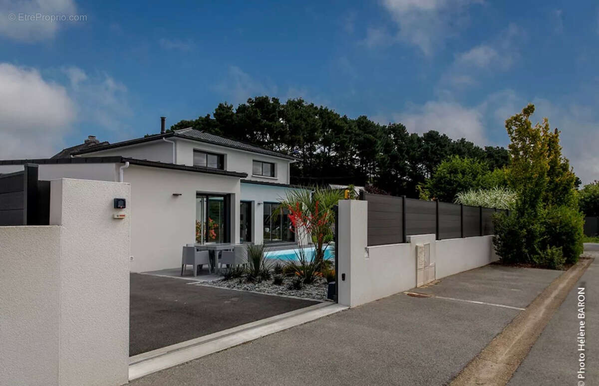 Maison 8 pièce(s) 180 m2 pisicne - photo 6