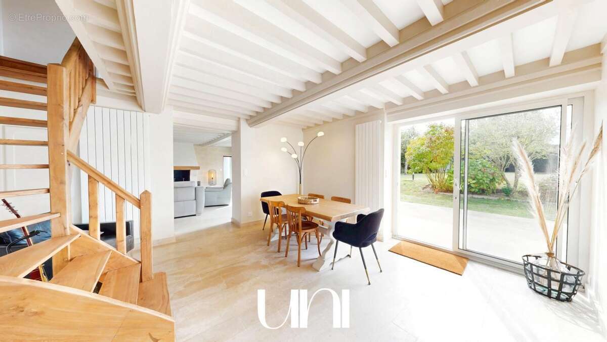 Maison à JUAYE-MONDAYE