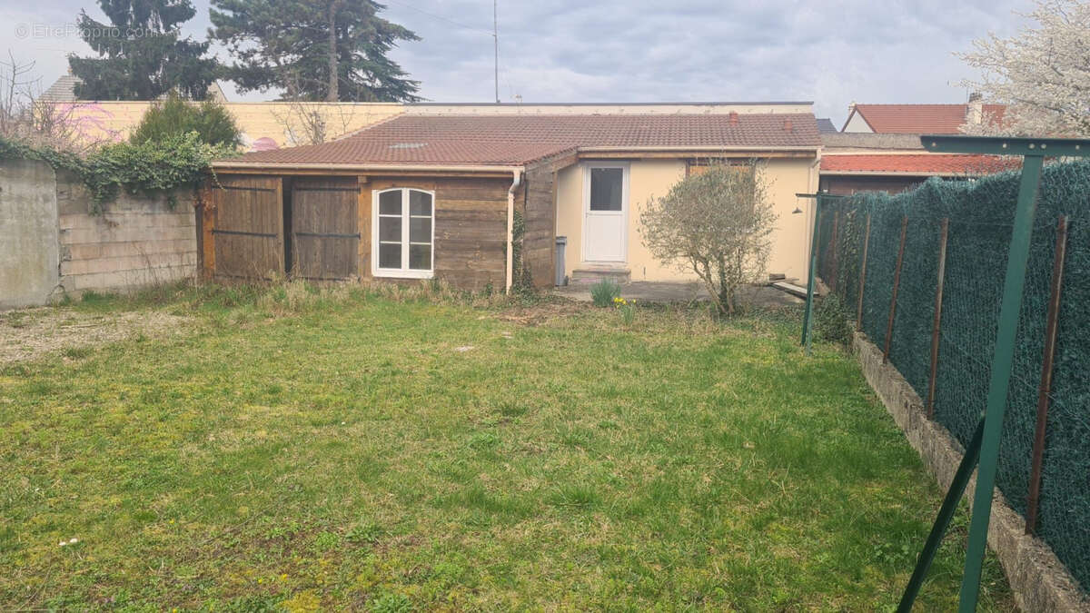 Maison à VILLEPARISIS