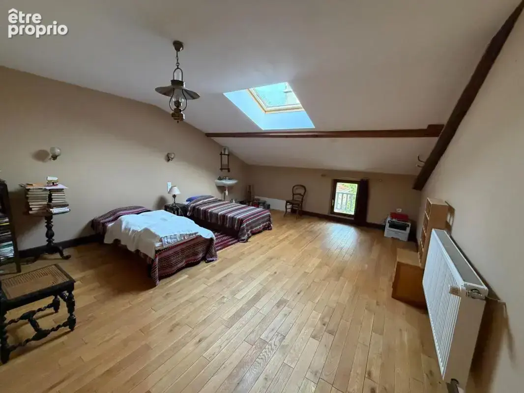 Maison de caractère mitoyenne avec beaux volumes, sauna, terrasse et jardin – Pexonne (54) - photo 21