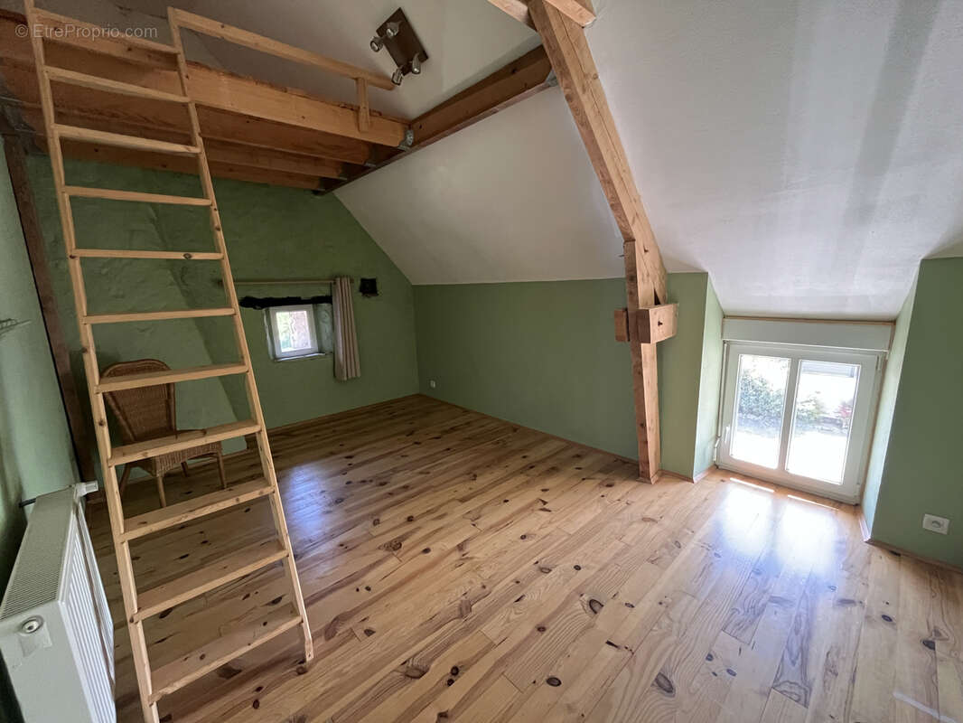 Maison à LA BAZOUGE-DU-DESERT