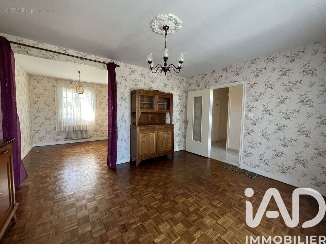 Photo 3 - Maison à ROUMAZIERES-LOUBERT