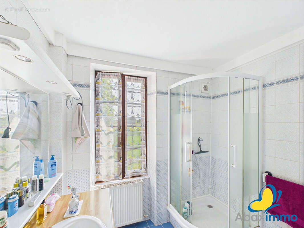 Maison à BRETTEVILLE-SUR-LAIZE