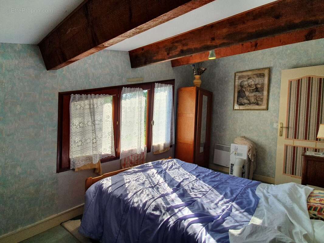 Maison 74 m² à Chenac-Saint-Seurin-D'uzet  - photo 6
