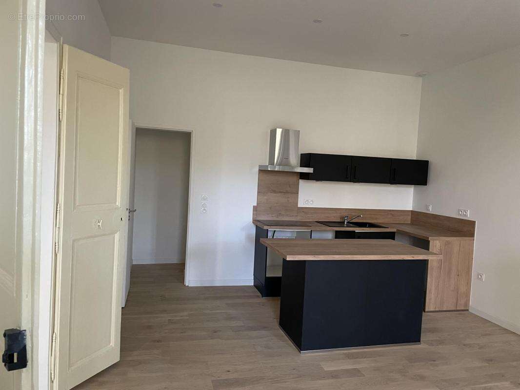 Appartement à UZES