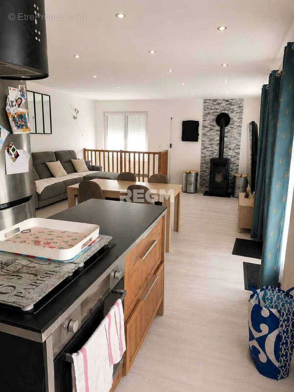 Maison 2-3 chambres avec jardin, entretenue et bien située dans le village - photo 2