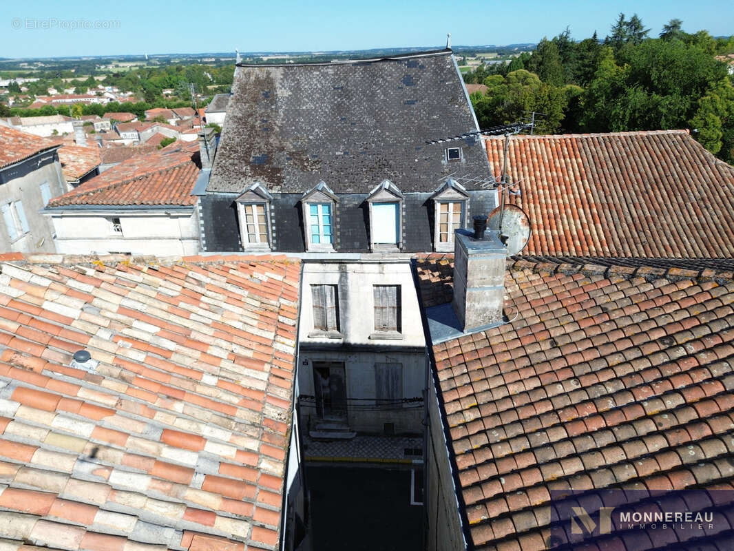 Immeuble de ville de 400m2 hab - photo 20