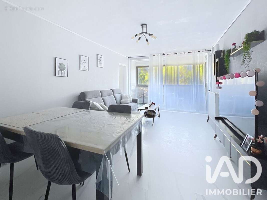 Appartement 88 m² à Apt  - photo 3