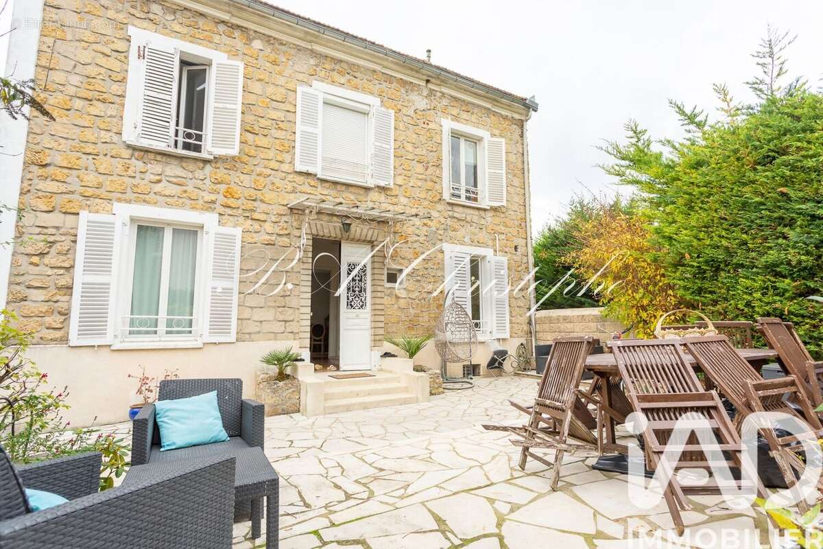 Photo 2 - Maison à SAINT-OUEN-L'AUMONE