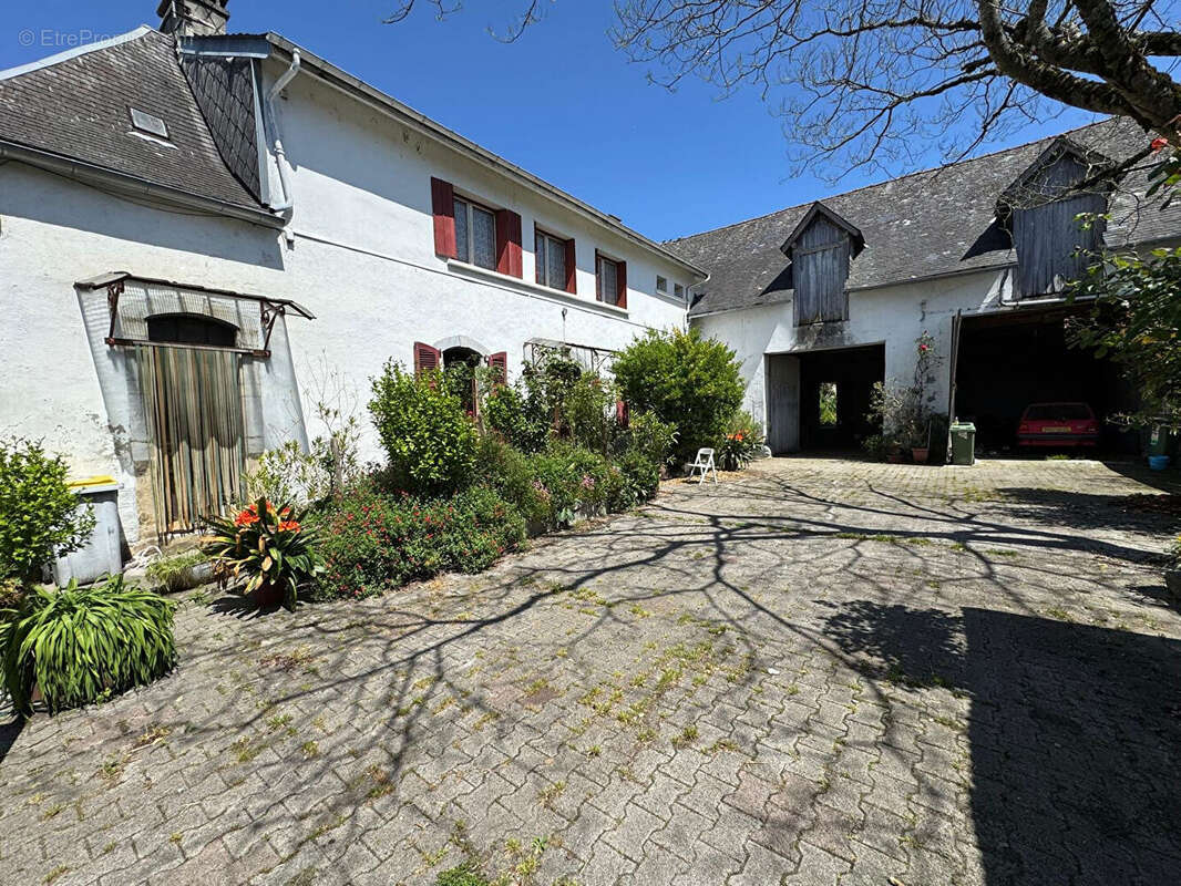 Maison à OSSUN