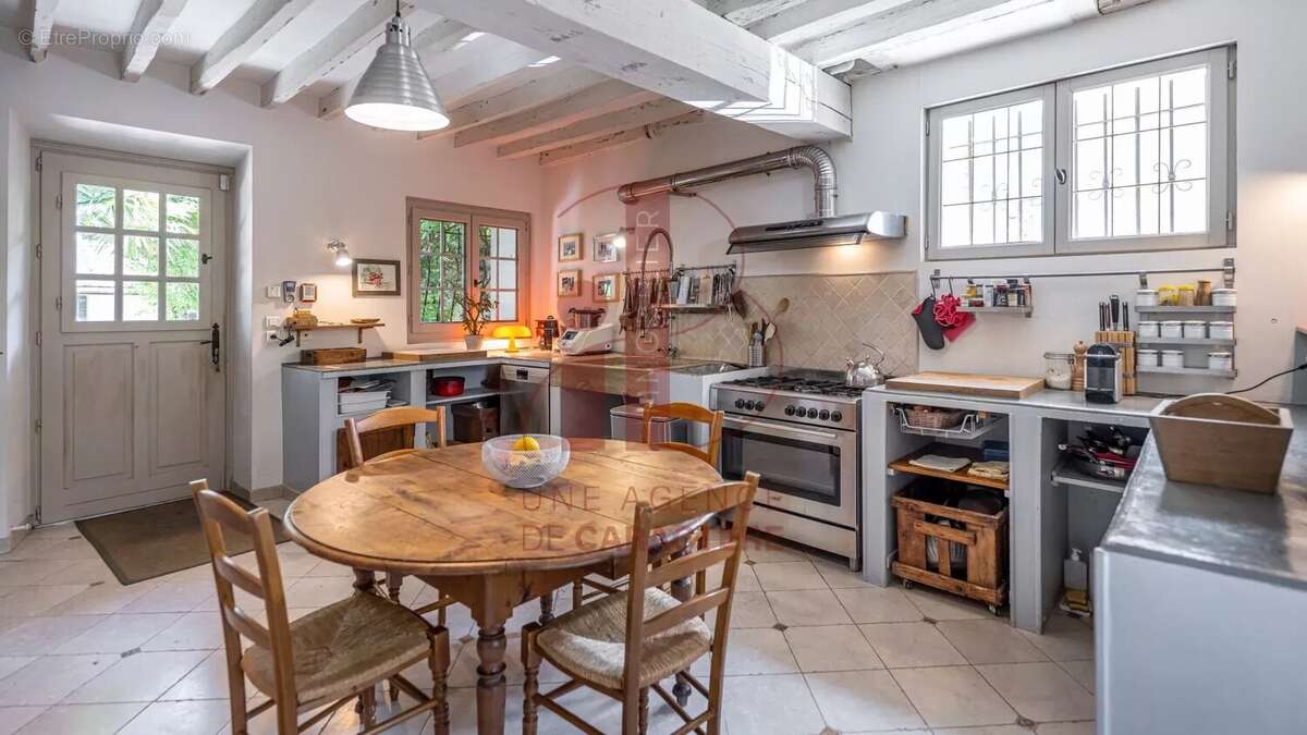 Maison à FONTAINEBLEAU