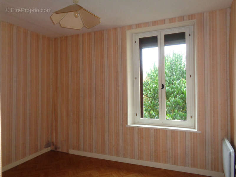 Maison à SAINT-PRIVE