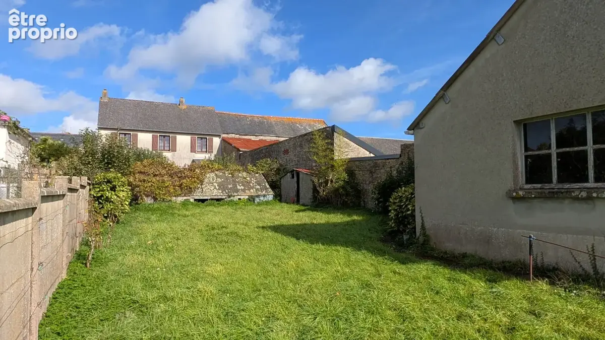 Jolie maison de bourg, son agréable jardin et ses dépendances - photo 14