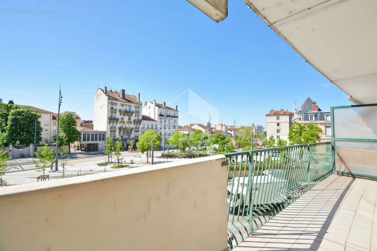 Appartement à VILLEURBANNE