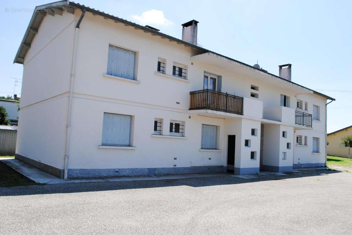 Appartement 342 m² à Cazeres  - photo 6
